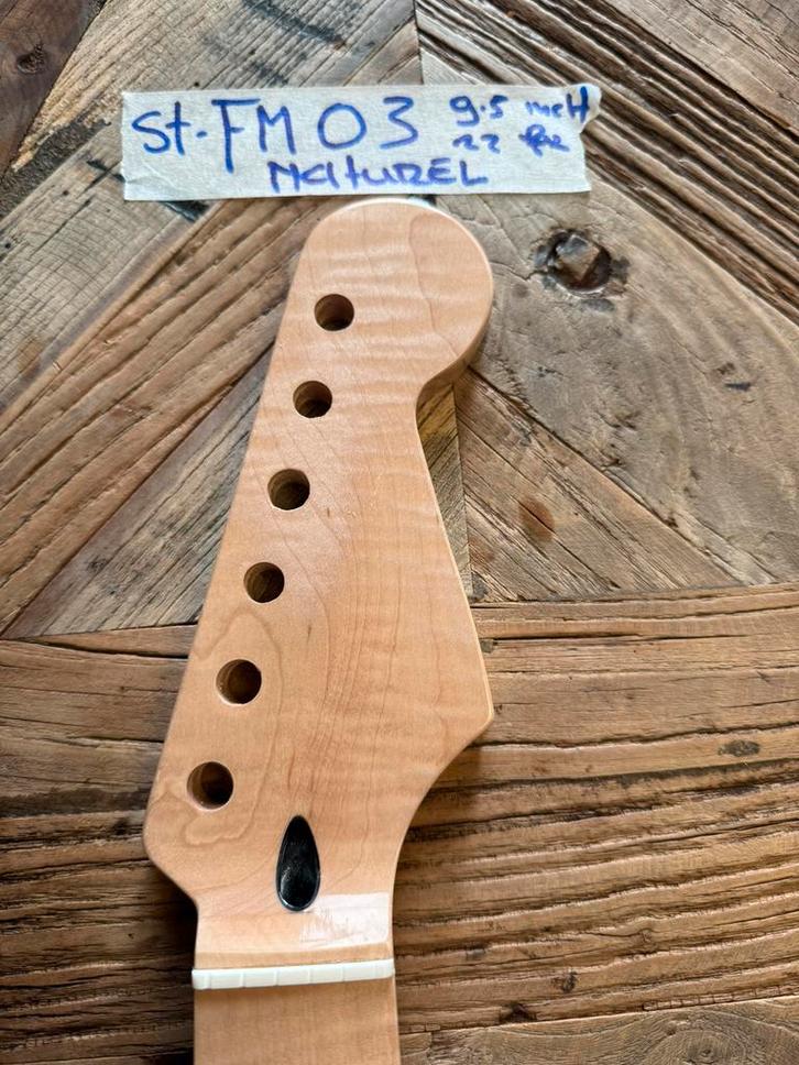 Stratocaster Tifer Flame Maple neck 22 frets” ST-FMO3, Musique & Instruments, Instruments | Pièces, Neuf, Guitare électrique, Envoi