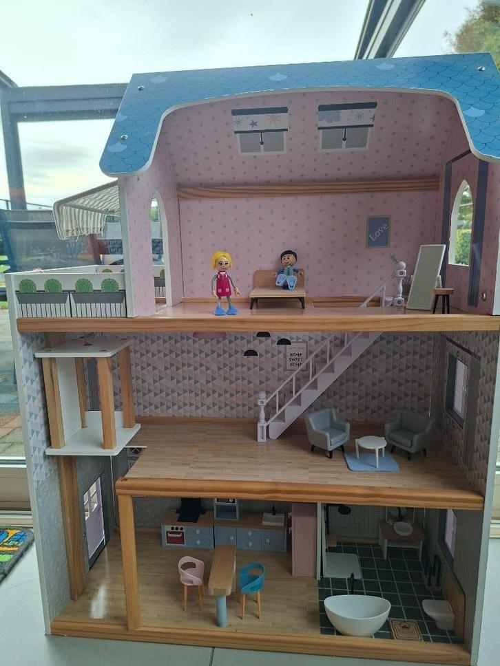poppenhuis met toebehoren, Kinderen en Baby's, Speelgoed | Poppenhuizen, Gebruikt, Poppenhuis, Ophalen
