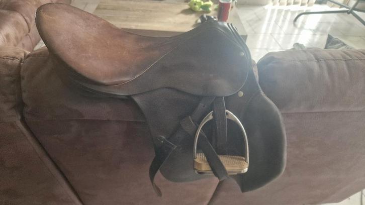 MOET ASAP WEG Stübben vz zadel SET, Dieren en Toebehoren, Paarden en Pony's | Zadels, Gebruikt, Recreatie, Ophalen