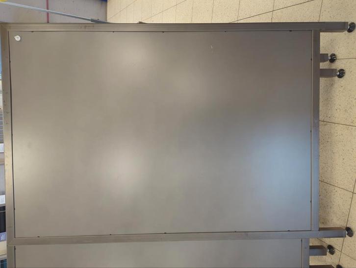 Magnetisch tussenschot of reclame bord 4 stuks aanwezig, Zakelijke goederen, Kantoor en Winkelinrichting | Winkel en Inventaris