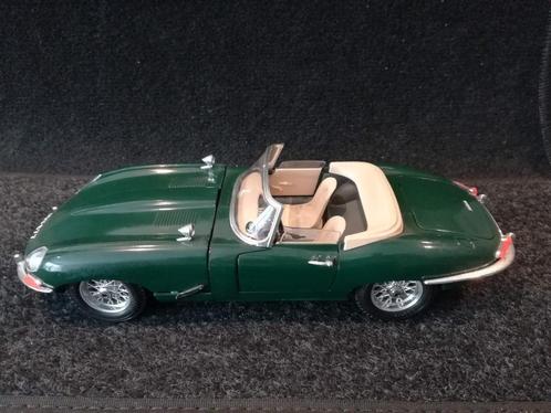 Jaguar E-Type Cabrio 1961 - Burago - 1:18, Hobby en Vrije tijd, Modelauto's | 1:18, Zo goed als nieuw, Auto, Burago, Ophalen of Verzenden