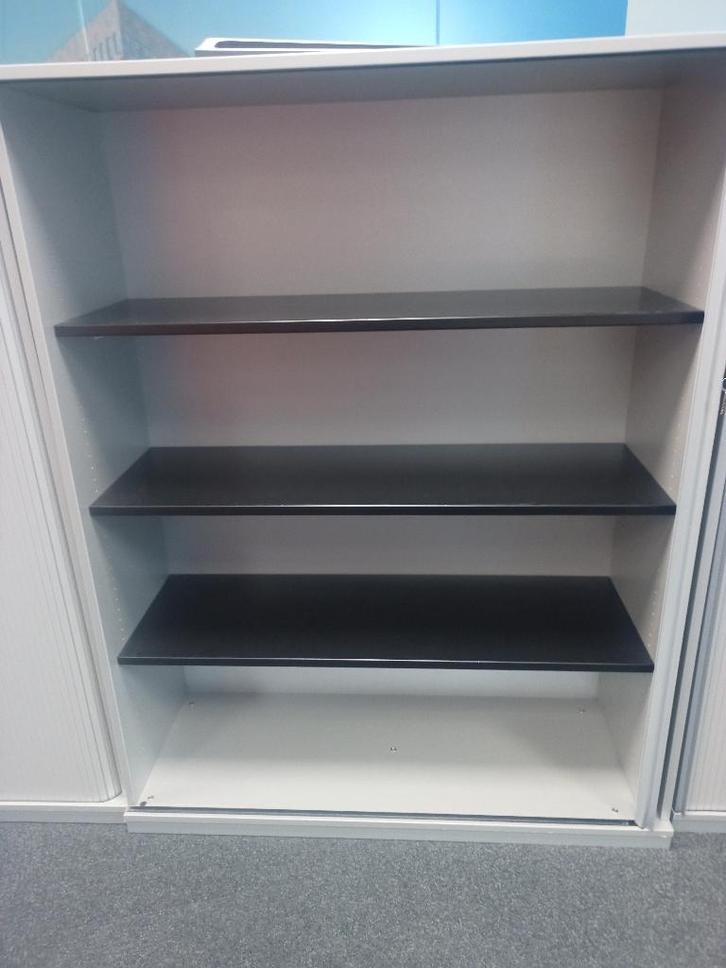 houten melaminekast met pvc roldeur en 3metalen liggers, Huis en Inrichting, Kasten | Roldeurkasten en Archiefkasten, Zo goed als nieuw