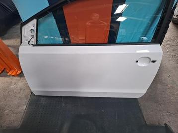 Portier 2Deurs links van een Volkswagen UP (LB9A) beschikbaar voor biedingen