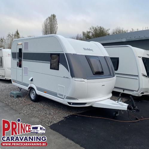 Hobby De Luxe 400 SFe 2025 - Prince Caravaning, Caravans en Kamperen, Caravans, Bedrijf, tot en met 3, 1000 - 1250 kg, Hobby, 5 tot 6 meter