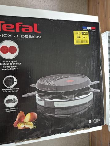 Twee Tefal bakplaten met pannetjes beschikbaar voor biedingen