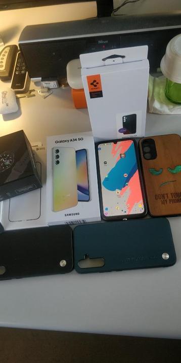 Samsung smartphone + Samsung smartwatch 4 beschikbaar voor biedingen