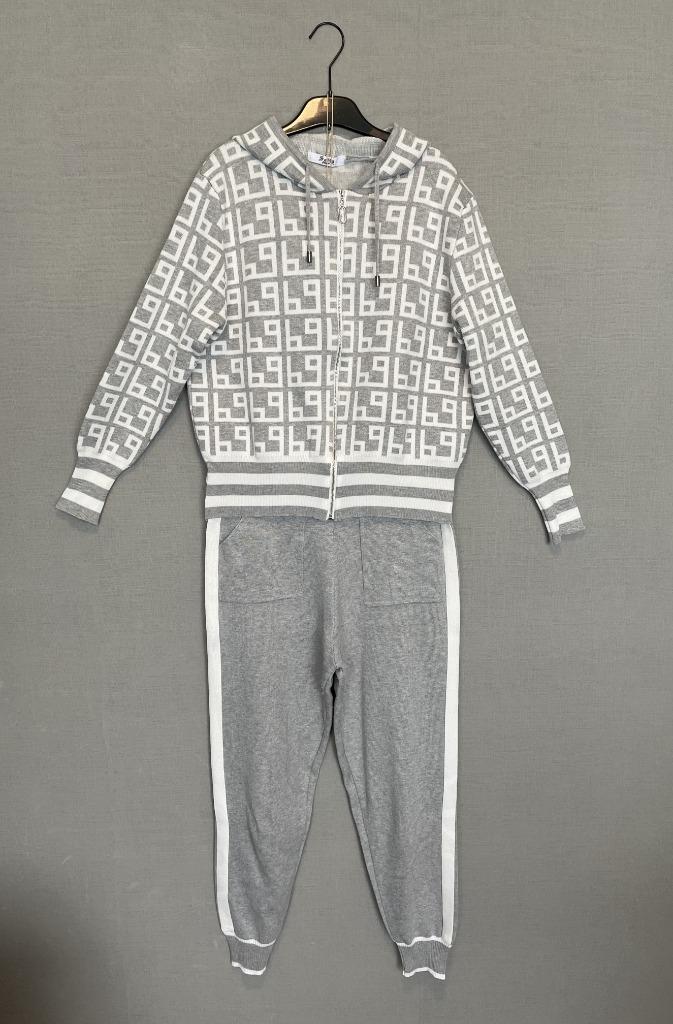 Wit-grijs dames huispak van Softy (M), Kleding | Dames, Homewear, Zo goed als nieuw, Maat 38/40 (M), Grijs, Ophalen of Verzenden