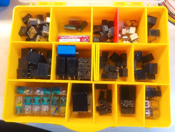 Relais assortiment, Hobby en Vrije tijd, Elektronica-componenten, Nieuw, Verzenden