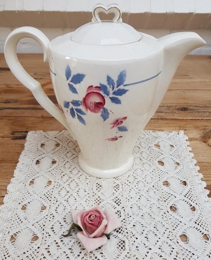 Grote Franse brocante koffiepot, spuitmotief rozen, St.Amand, Antiek en Kunst, Curiosa en Brocante, Ophalen of Verzenden