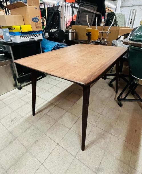 Vintage tafel Louis Van Teeffelen, Huis en Inrichting, Tafels | Eettafels, Gebruikt, 50 tot 100 cm, 150 tot 200 cm, Vijf personen of meer