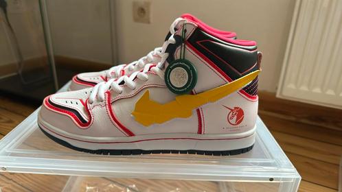 Gundam Nike SB Dunk size 9 (42,5), Kleding | Heren, Schoenen, Nieuw, Ophalen