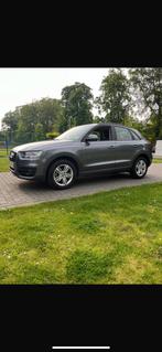 Audi q3 2.0 tdi s tronic quattro, Auto's, Euro 5, Stof, 4 cilinders, Zwart