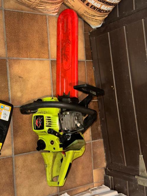 Woodshark kettingzaag (poulan), Tuin en Terras, Hand-tuingereedschap, Gebruikt, Ophalen of Verzenden