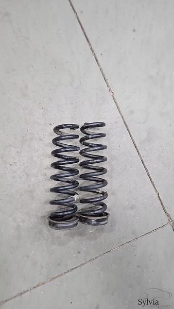 Achterveren Spiraal set BMW 3 serie F34 33536851728 6851728 beschikbaar voor biedingen