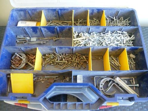 Outillages plus visseries et autre, Doe-het-zelf en Bouw, Gereedschap | Handgereedschap, Zo goed als nieuw, Ophalen