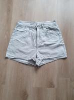 Short H&M maat 40, Vêtements | Femmes, Culottes & Pantalons, Enlèvement ou Envoi, Beige, Comme neuf, Courts