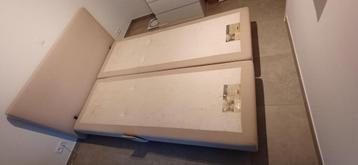 boxspring 160cm op 200cm matras beschikbaar voor biedingen