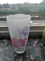 Vase en verre avec décor fleuri., Enlèvement ou Envoi