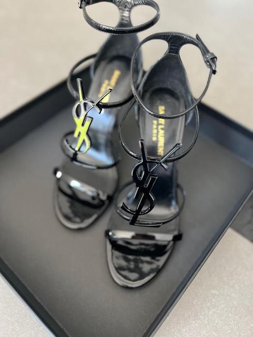 Designer schoenen Yves Saint Laurent, Kleding | Dames, Schoenen, Zo goed als nieuw, Schoenen met hoge hakken, Zwart, Ophalen