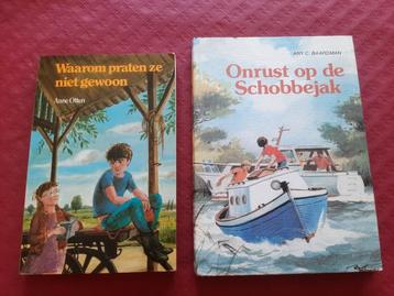 Set van 2 Vintage jeugdboeken in goede staat beschikbaar voor biedingen