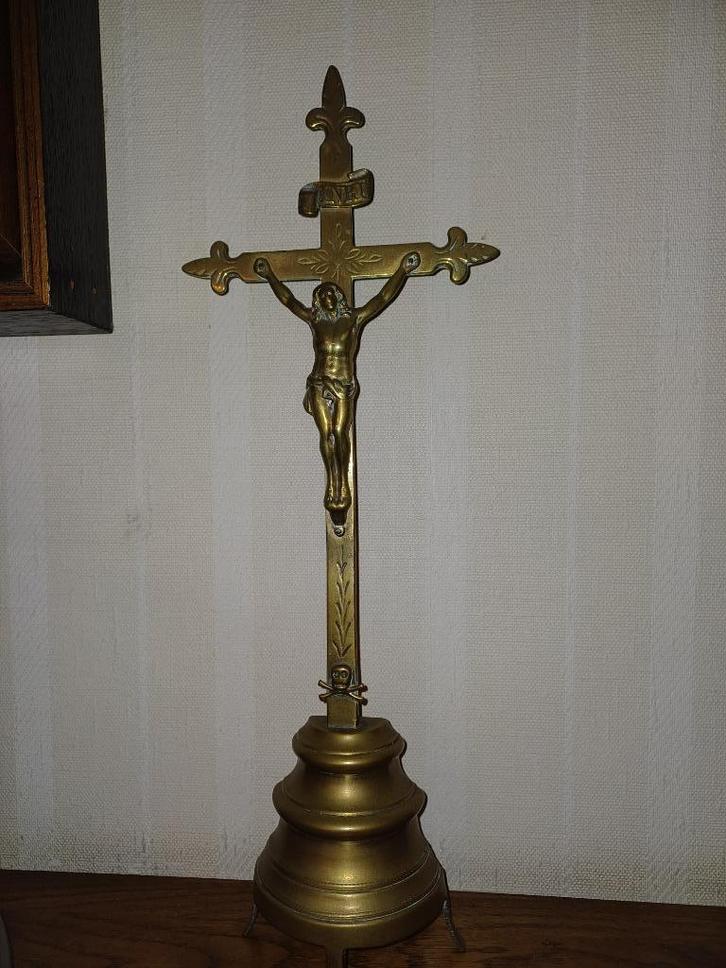 koperen kruisbeeld, Antiek en Kunst, Antiek | Religieuze voorwerpen, Ophalen of Verzenden