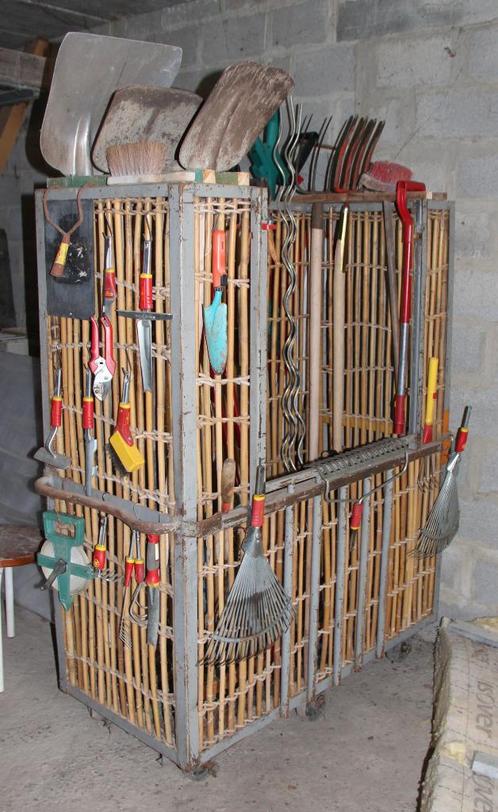 Haut chariot pour ranger les outils de jardin ou..., Antiek en Kunst, Curiosa en Brocante, Ophalen