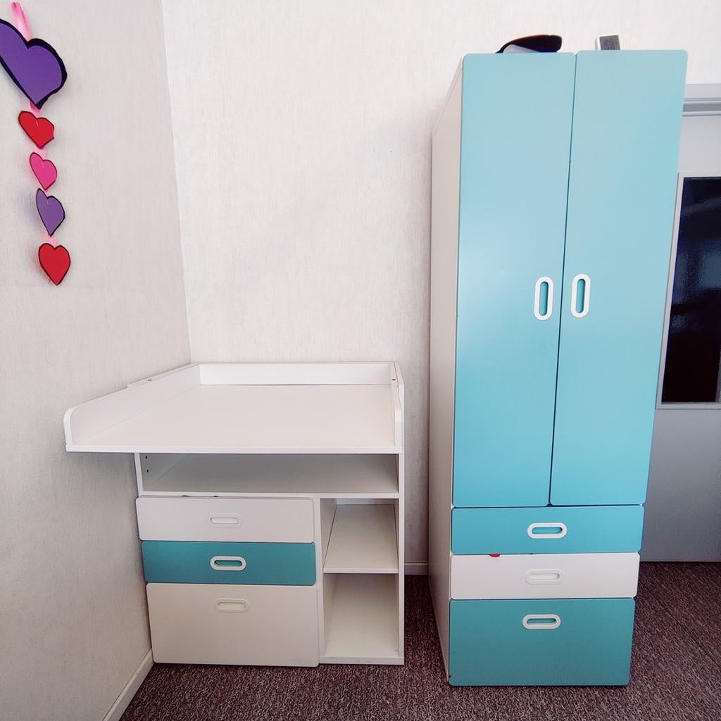 Armoire et Table de change / Bureau, Kinderen en Baby's, Kinderkamer | Commodes en Kasten, Zo goed als nieuw, Kast, Ophalen