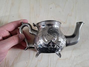 Theepot verzilverd beschikbaar voor biedingen