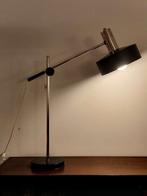 lampe de bureau du milieu du siècle, Enlèvement