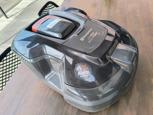 Husqvarna 310 gras robot + installatie kit nieuw, Tuin en Terras, Robotmaaiers, Zo goed als nieuw, Ophalen