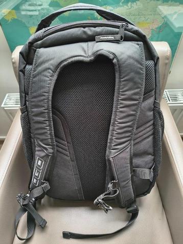 Rugzak 30L in prima staat (kleur zwart) beschikbaar voor biedingen