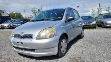 toyota yaris 1.3i AUTOMAAT wordt GEKEURD 5 deurs 2002 beschikbaar voor biedingen