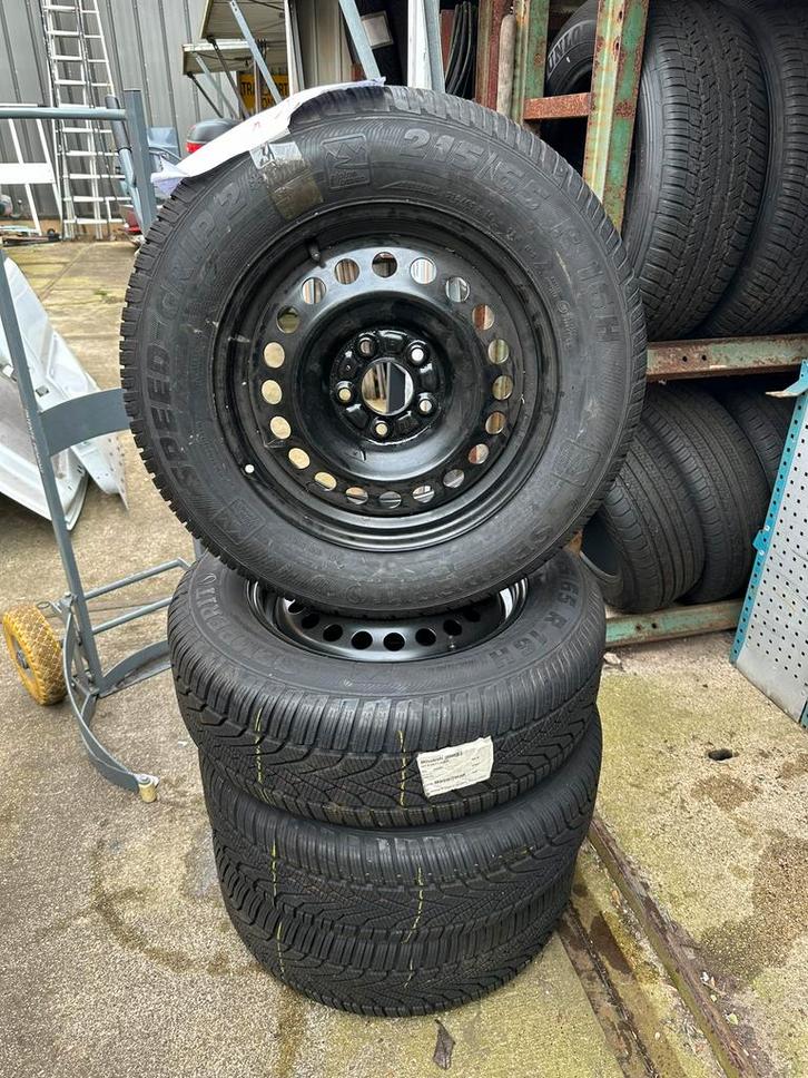 Nieuwe Winterwielen Mitsubishi ASX 215/65 R16, Auto diversen, Overige Auto diversen, Ophalen