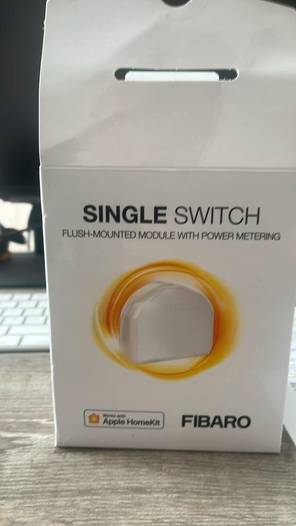 Fibaro single switch, Doe-het-zelf en Bouw, Elektriciteit en Kabels, Zo goed als nieuw, Ophalen