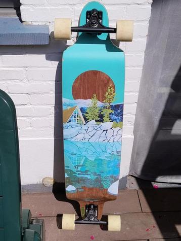 longboard Globe en extras beschikbaar voor biedingen
