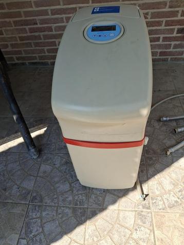 Waterontharder/ontkalker, Elektronische apparatuur, Waterontharders, Ophalen, Gebruikt, Waterontharder met zout