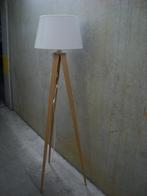 grande lampe trépied bois naturel ( Maison du monde ), Ophalen, Zo goed als nieuw