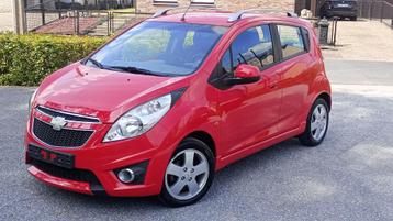 Chevrolet Spark 1.2 benzine, 5deurs met 48000km. Alle opties beschikbaar voor biedingen