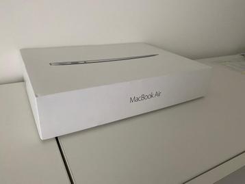 Apple MacBook Air 2017 13" Silver (MQD32FN/A) azerty beschikbaar voor biedingen