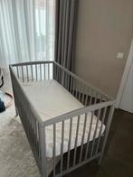 Bijna nieuw grijs kinderbed. voor 60€, Enfants & Bébés, Chambre d'enfant | Linge de lit, Enlèvement, Gris