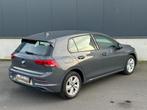 VW Golf VIII 1.0Tsi (110pk) - Apple/Andr. | Camera |Navi | Z, Auto's, Volkswagen, Te koop, Zilver of Grijs, Stadsauto, Benzine