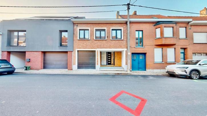 Volledig vernieuwde woning in centrum Lauwe., Immo, Maisons à vendre, Province de Flandre-Occidentale, 200 à 500 m², Maison 2 façades