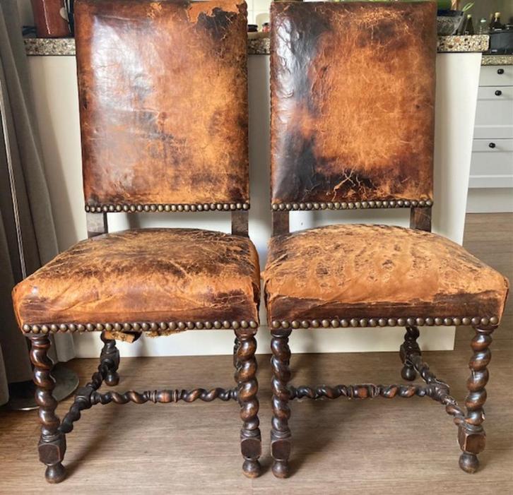 Antieke kasteelstoelen - set van 4 stoelen en 1 zetel, Antiek en Kunst, Antiek | Meubels | Stoelen en Sofa's, Ophalen