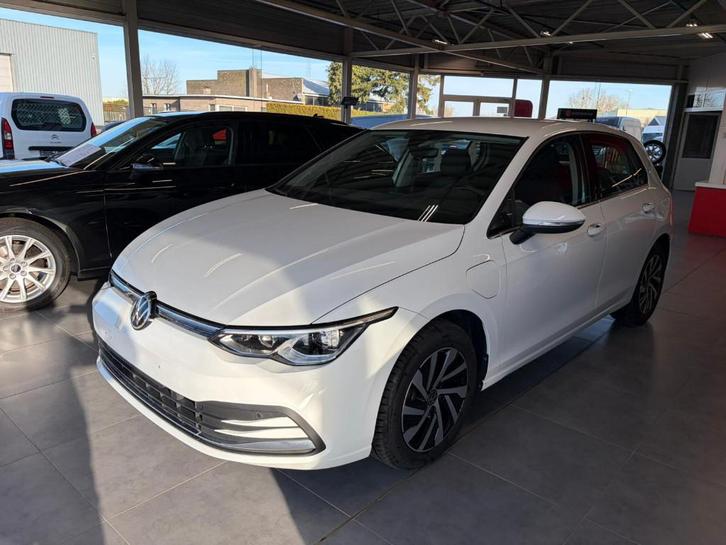 VW Golf 8 Style e-Hybrid 1.4TSI 203PK PHEV, Auto's, Volkswagen, Bedrijf, Te koop, Golf, ABS, Airbags, Android Auto, Apple Carplay
