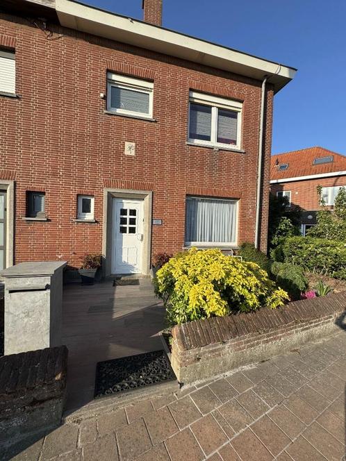 Gerenoveerd Eengezindswoning op hele goede locatie, Immo, Huizen en Appartementen te koop, Provincie West-Vlaanderen, tot 200 m²
