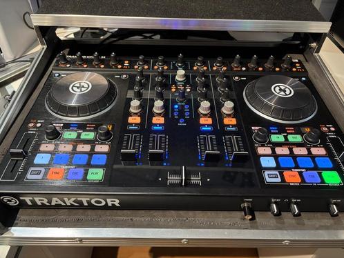 Traktor Kontrol S4 MK2 met flightcase, Muziek en Instrumenten, Dj-sets en Draaitafels, Zo goed als nieuw, Dj-set, Overige merken
