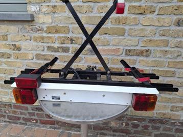 Fietsendrager voor op de trekhaak beschikbaar voor biedingen