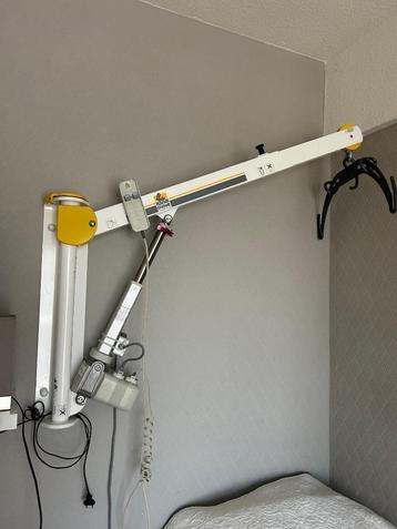 tillift mindervalide  beschikbaar voor biedingen