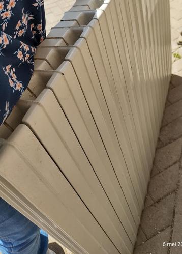 Radiator gietijzer beschikbaar voor biedingen