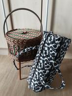 Opberging breitas  of vintage naaimandje ! PROPERE STAAT, Hobby en Vrije tijd, Ophalen, Zo goed als nieuw